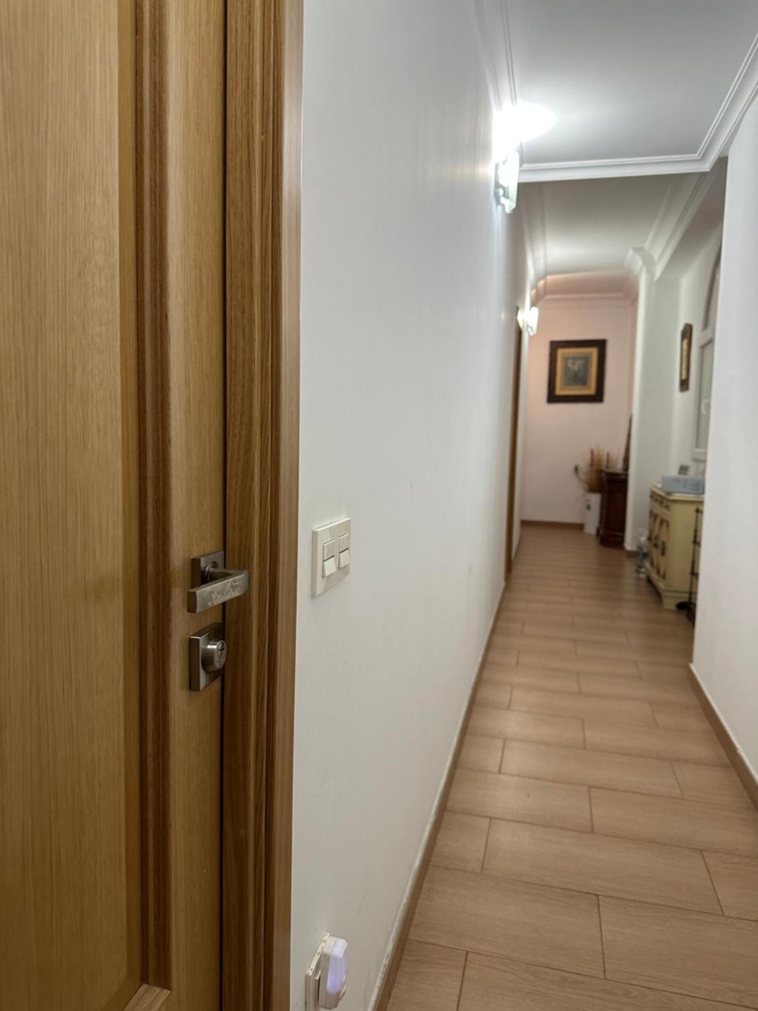 Mirador 2 Del Mercado Central - Habitacion Con Bano Privado En El Centro De La Ciudad Vella Valenza Esterno foto