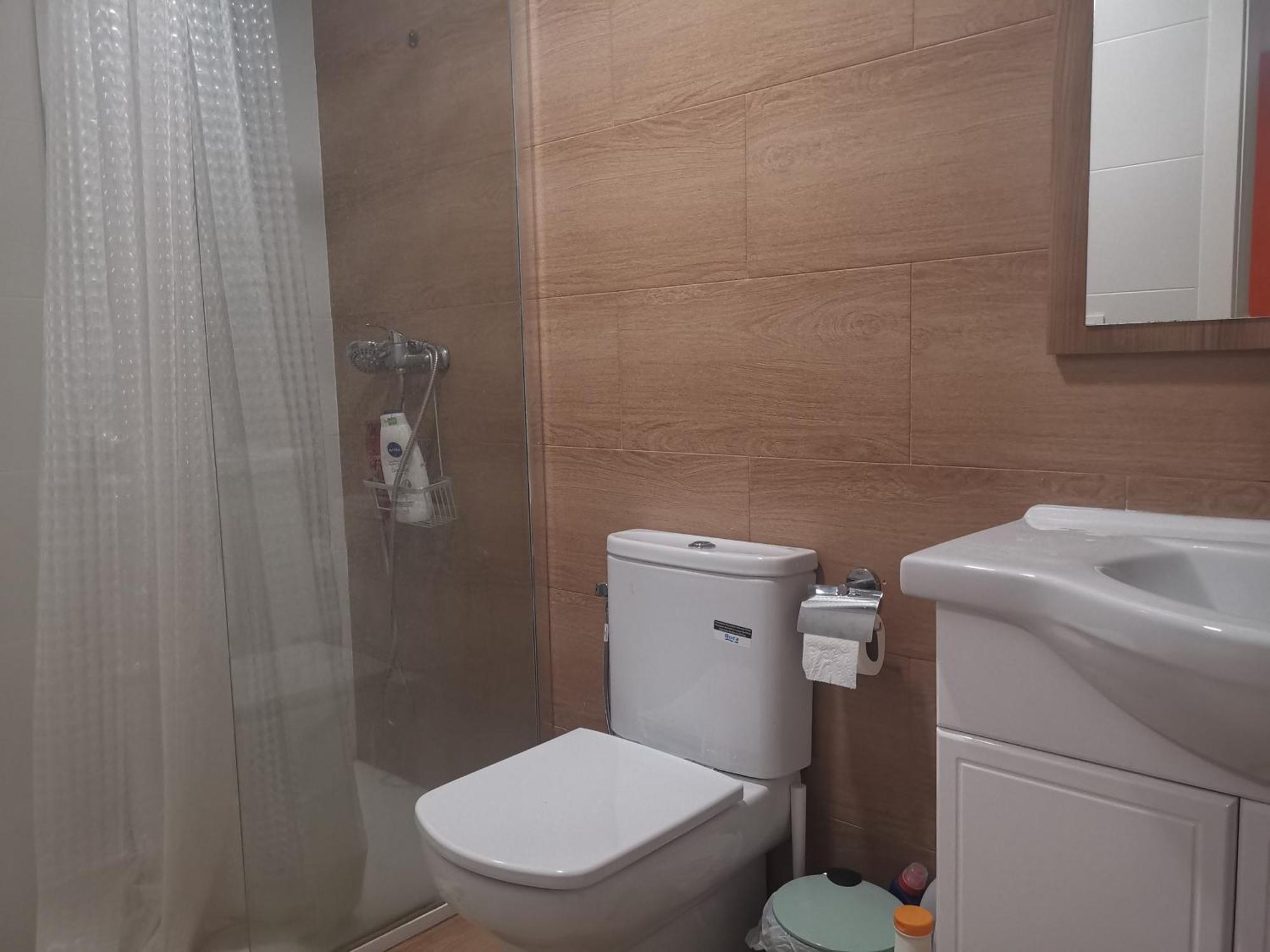 Mirador 2 Del Mercado Central - Habitacion Con Bano Privado En El Centro De La Ciudad Vella Valenza Esterno foto