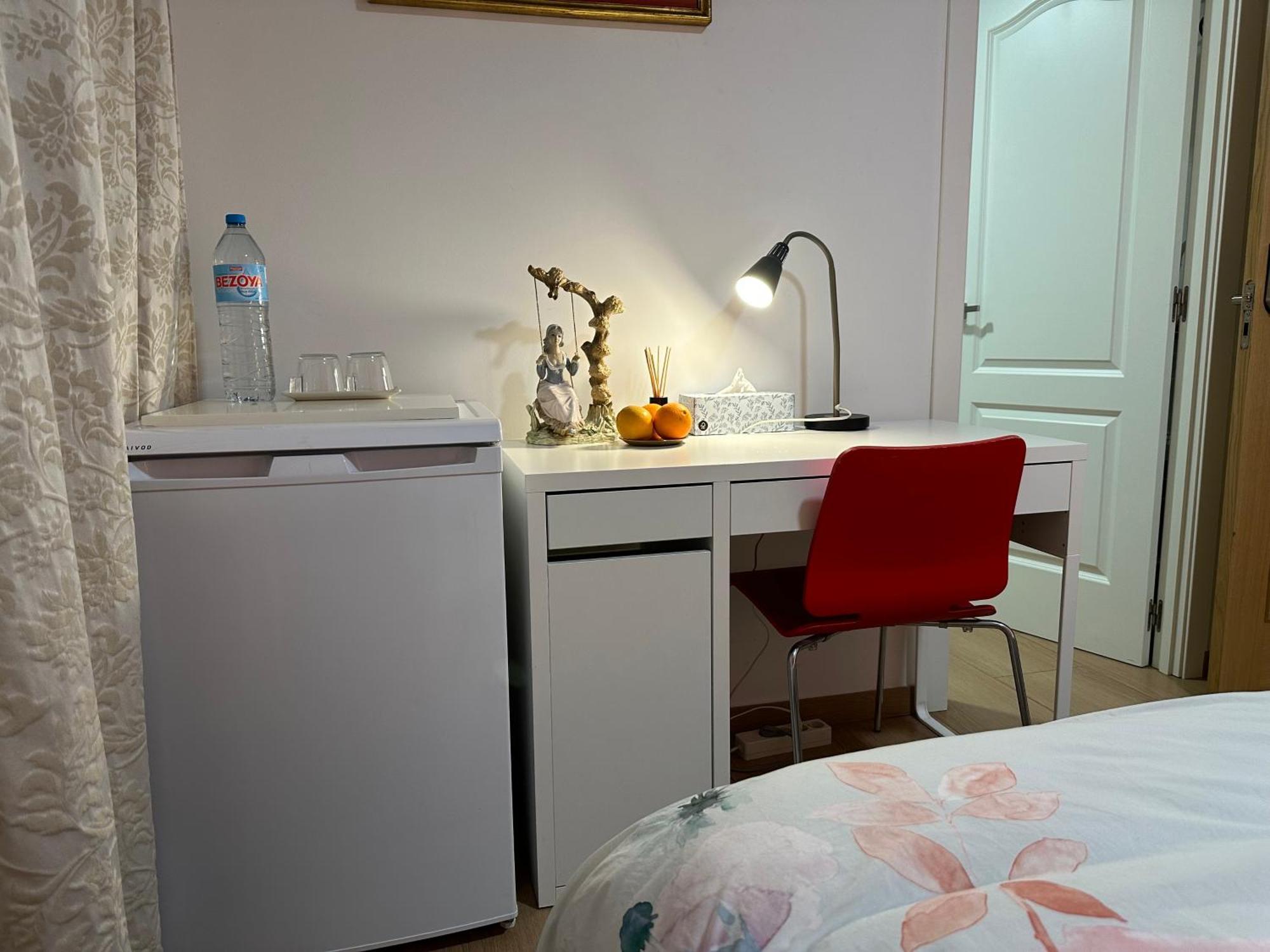 Mirador 2 Del Mercado Central - Habitacion Con Bano Privado En El Centro De La Ciudad Vella Valenza Esterno foto