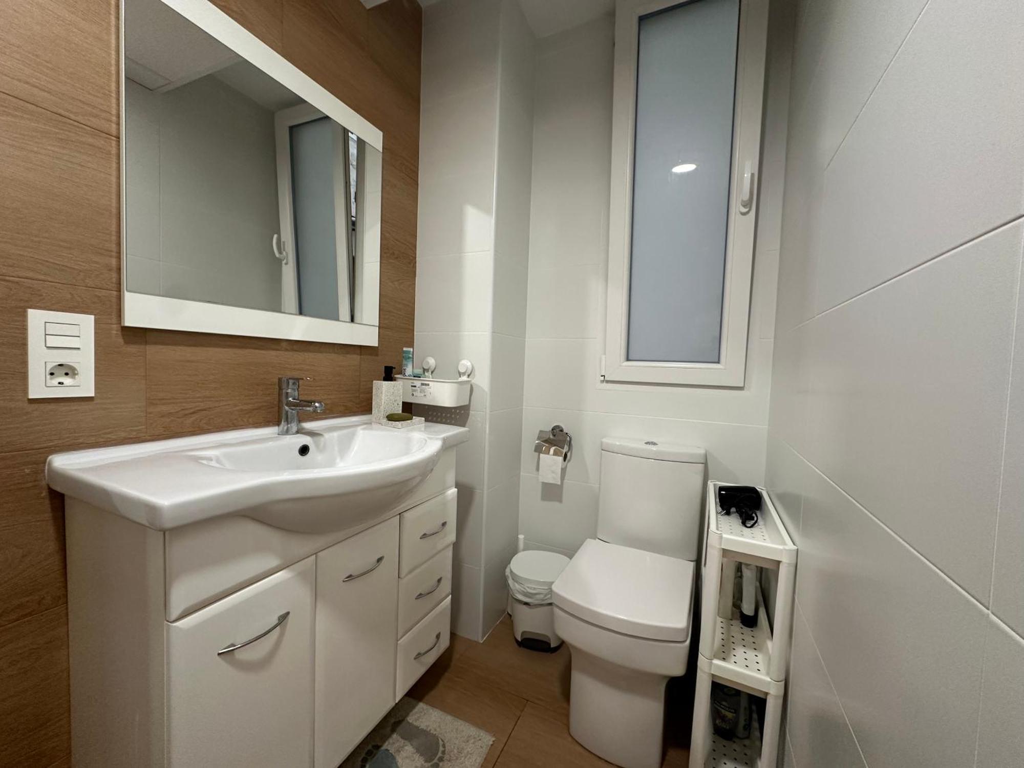 Mirador 2 Del Mercado Central - Habitacion Con Bano Privado En El Centro De La Ciudad Vella Valenza Esterno foto